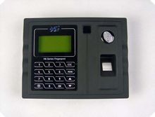 指紋打卡機正面視圖