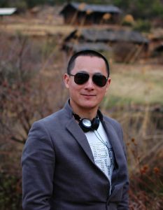 高歌[軍營民謠歌手、導演]