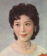 年輕時候的關牧村