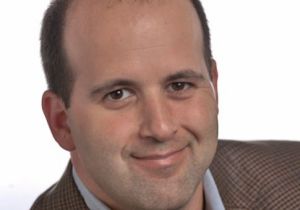 凱文&middot;埃法西