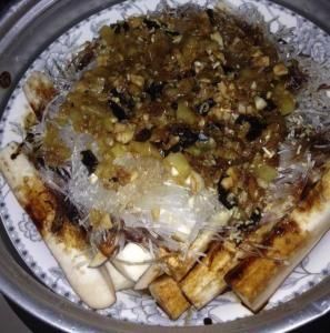 蒜蓉冬粉蒸茄子 蒜蓉冬粉蒸茄子