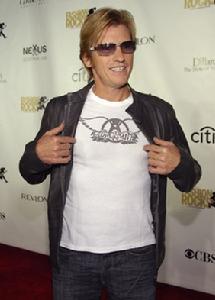 丹尼斯·利瑞 丹尼斯·利瑞