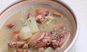 荷葉冬瓜老鴨湯 荷葉冬瓜老鴨湯