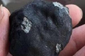 頑輝橄欖球粒隕石 頑輝橄欖球粒隕石