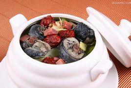 烏雞紅棗參湯 烏雞紅棗參湯