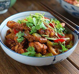 鮮蔬雞煲 鮮蔬雞煲