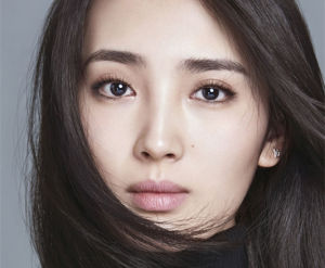 王紫璇[中戲畢業女演員]