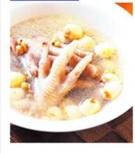 鳳爪瘦肉燉北菇 鳳爪瘦肉燉北菇