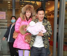 蔣麗莎幸福的一家人