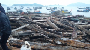 山東臨沂百年古船木家具廠 