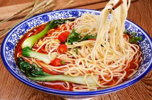 素炒牛筋面 素炒牛筋面