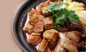 互米湏燉豬肉 互米湏燉豬肉