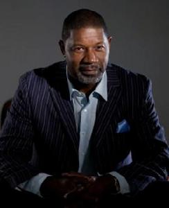 丹尼斯·海斯伯特