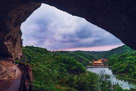大別山石窟風景區 大別山石窟風景區