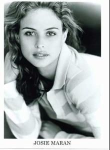 裘絲梅琳 裘絲梅琳