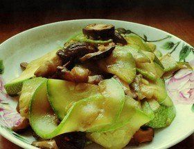 油燜香菇西葫蘆 油燜香菇西葫蘆