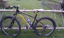 裝備XT變速系統的山地車