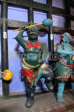 左邊為鳥嘴大帥