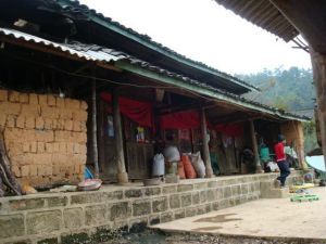 迤麻栗村 迤麻栗村