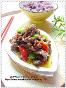 剁椒爆雞雜 剁椒爆雞雜