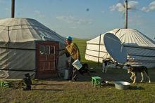 呼倫貝爾大草原牧民居住的蒙古包