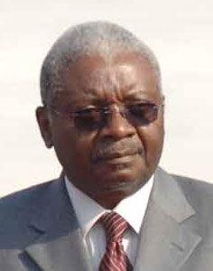 阿曼多·埃米利奧·格布扎 阿曼多·埃米利奧·格布扎