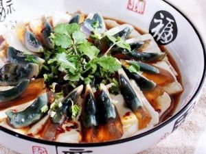 香菜皮蛋豆腐 香菜皮蛋豆腐