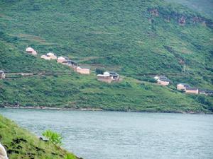 青草灣村 青草灣村