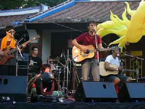 （圖）甜梅號樂隊