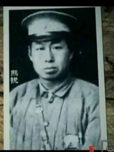 熊銳[五峰土家族自治縣傅家堰鄉火山村主任助理]