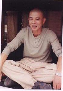 《買辦之家》主要人物介紹：陳六(常曉陽飾演)