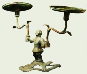 戰國銅人騎駱駝燈