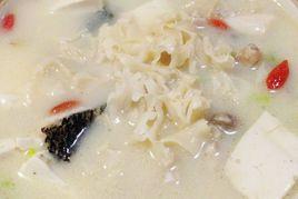 銀耳豆腐湯 銀耳豆腐湯