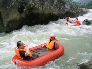 柴埠溪漂流 柴埠溪漂流