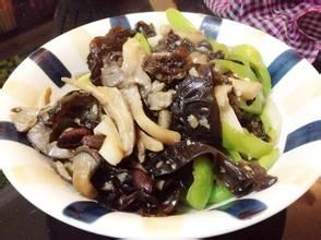 平菇絲炒木耳 平菇絲炒木耳