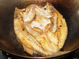 生燜鱸魚 生燜鱸魚