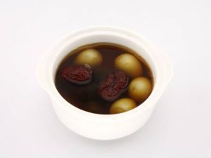 桂圓山藥燉鵪鶉蛋 桂圓山藥燉鵪鶉蛋