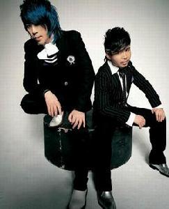 《在他鄉》[水木年華演唱歌曲]