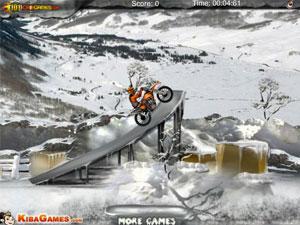 冰天雪地騎摩托