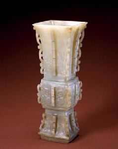 玉八出戟方觚 玉八出戟方觚