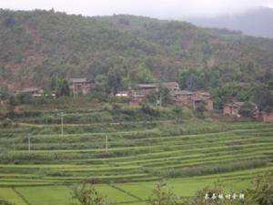 長石板村 長石板村