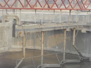 半橋式周邊傳動虹吸泥機 半橋式周邊傳動虹吸泥機