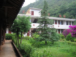 拉朱寨村 拉朱寨村