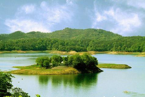 南陽內鄉寶天曼峽谷漂流