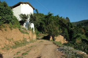 母得利村 母得利村