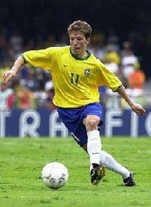 儒尼尼奧·保利斯塔 儒尼尼奧·保利斯塔