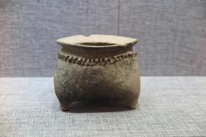 繩紋灰陶鬲 繩紋灰陶鬲