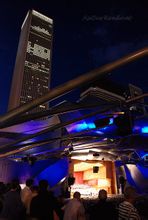 芝加哥千禧公園的貝殼形露天音樂廳的風光