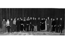 1963年在京演出時受到周恩來總理的親切接見
