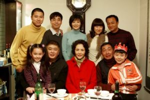 《浪漫向左婚姻往右》 《浪漫向左婚姻往右》